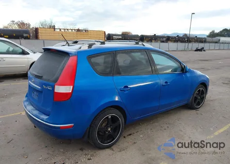 2011 Hyundai Elantra Touring Se z USA, uszkodzony, nr VIN KMHDC8AE9BU120193